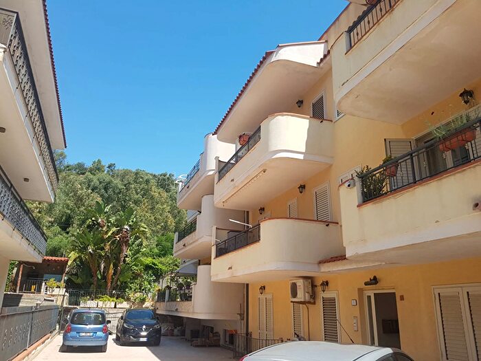 Appartamento bilocale in vendita in Via SAlessio Nuovo, SantAlessio Siculo