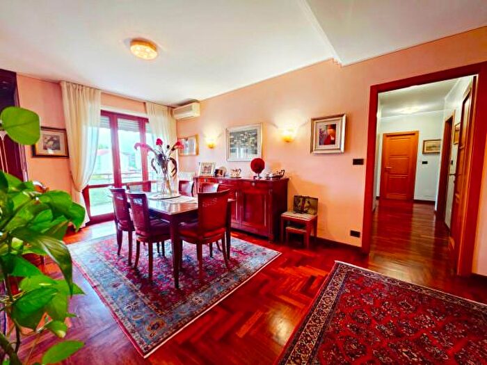 Appartamento con 5 locali in vendita in Via Bruno Buozzi, Collegno