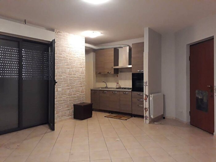 Appartamento trilocale in affitto in Via Giovanni Lanza, Villanova, Guidonia Montecelio