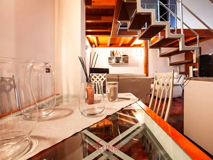 Appartamento trilocale in vendita in Via Collegno, Milano