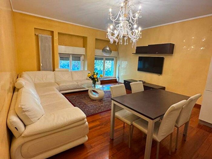 Appartamento trilocale in affitto in Piazza Risorgimento, Indipendenza, Milano