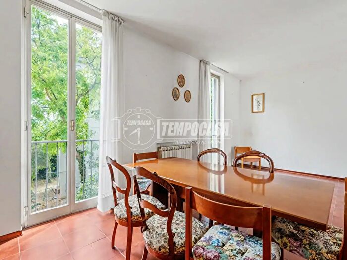 Casa con 6 locali in vendita in Via Osteria del Gallo, Faenza