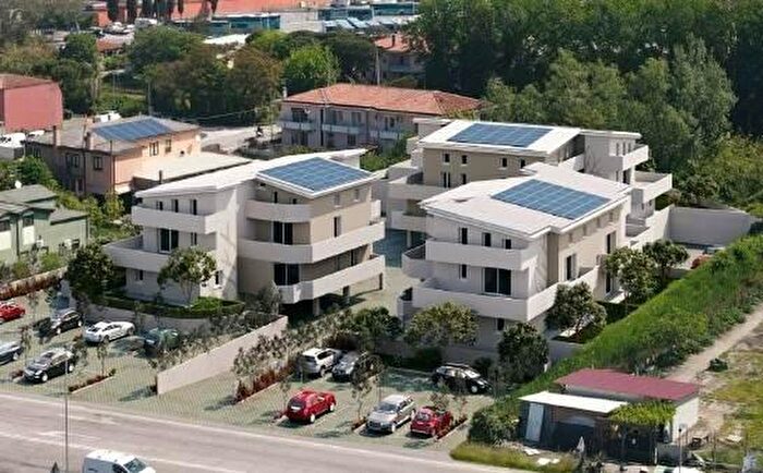 Appartamento con 5 locali in vendita in Via Maestri del Lavoro, Chioggia