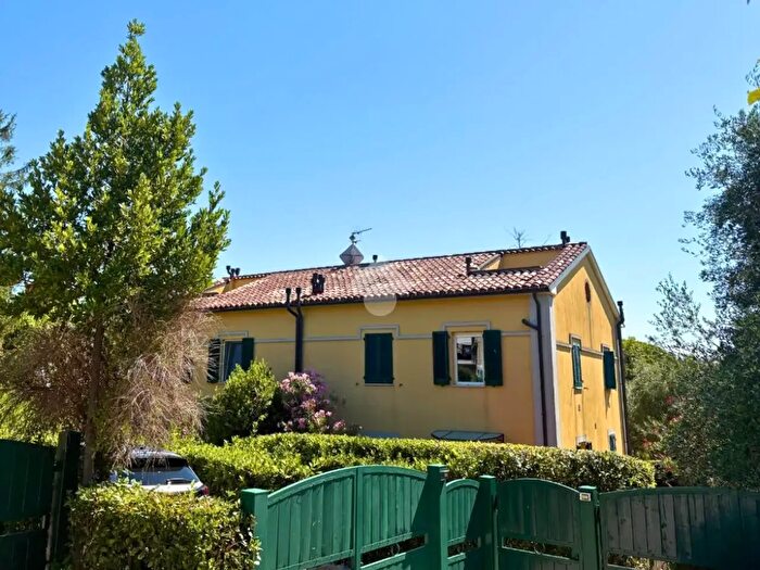 Casa trilocale in vendita in Via San Francesco, Sirolo