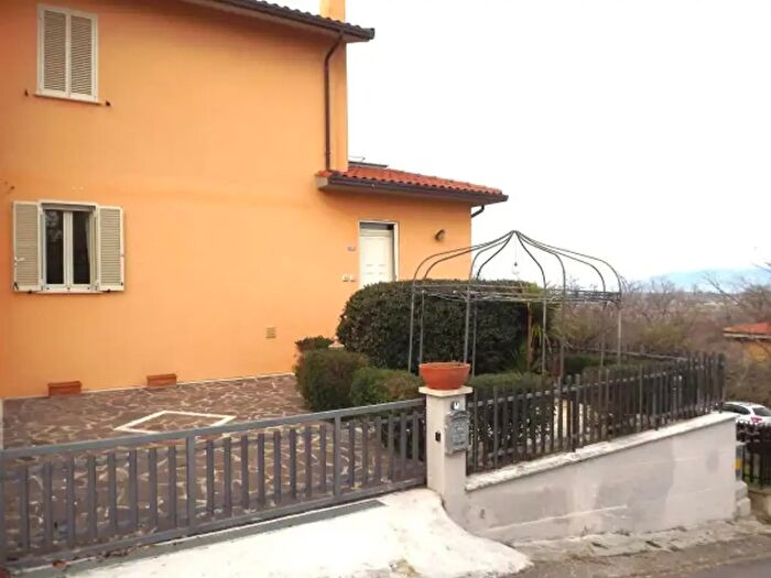 Casa con 5 locali in vendita in Via fra Giordano, Giano DellUmbria