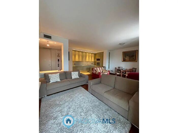 Appartamento trilocale in vendita in Via Giuseppe Jappelli, Abano Terme