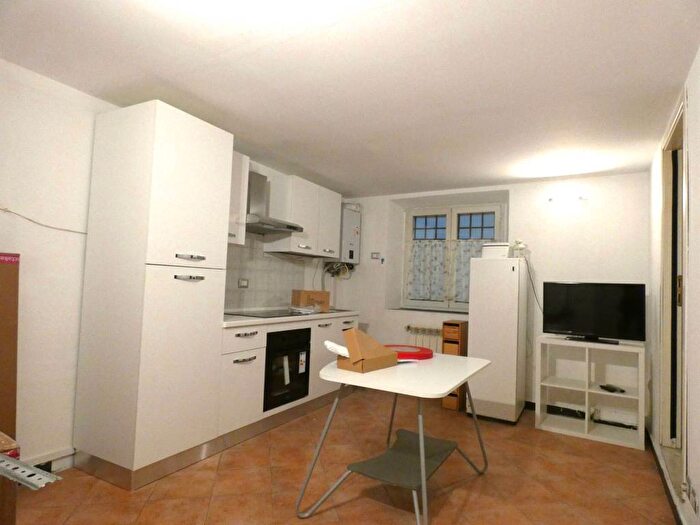 Appartamento con 6 locali in affitto in Vico Tana, Principe, Genova