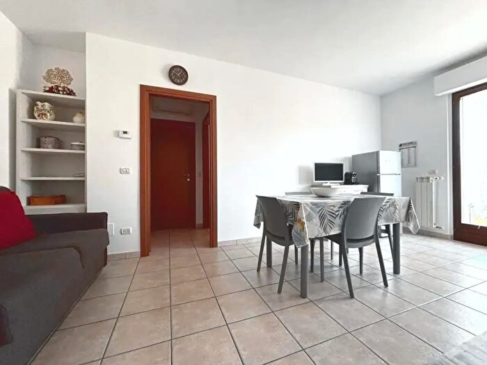Appartamento bilocale in vendita in Via Scarlatti, Pineto