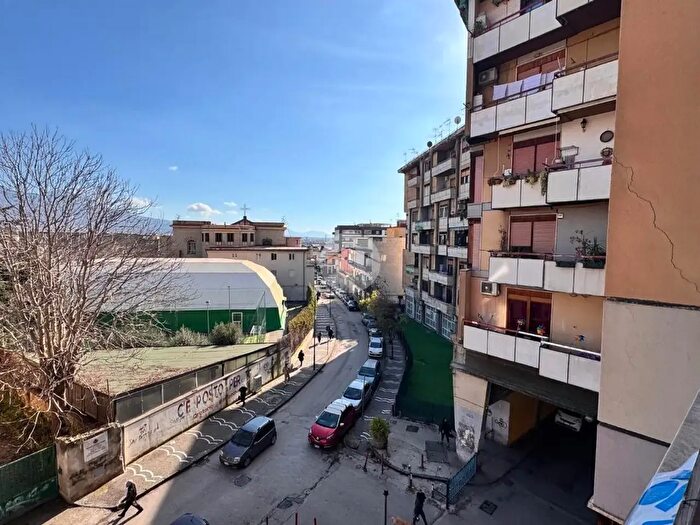 Appartamento quadrilocale in vendita in Via Arpino, Casoria