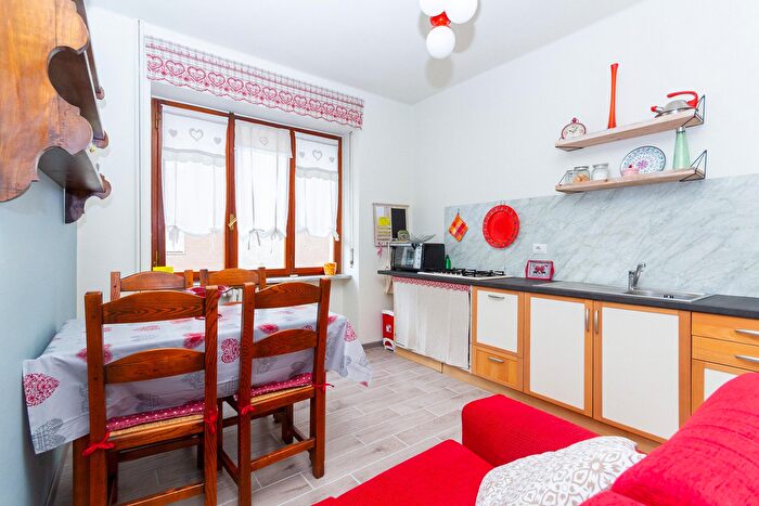 Appartamento trilocale in vendita in Via Vittorio Emanuele Ii°, Sampeyre