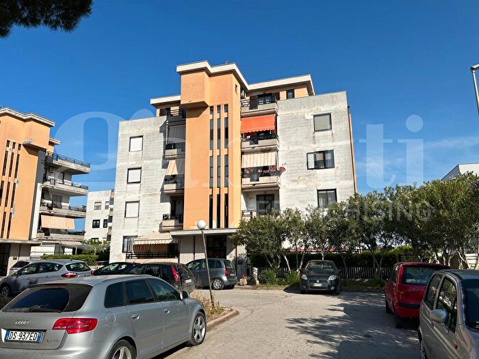 Appartamento quadrilocale in vendita in Via Turati, Margherita Di Savoia