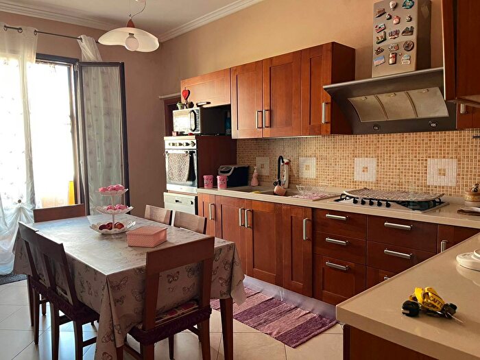 Casa con 9 locali in vendita in Via Fratelli Bandiera, Pachino