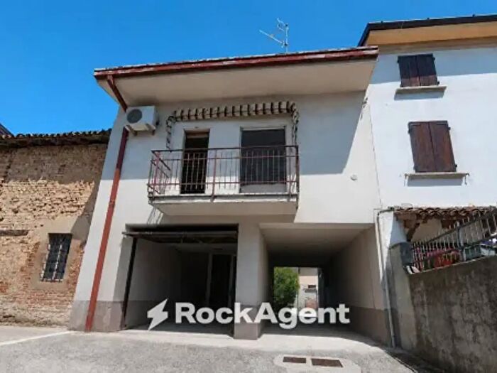 Casa trilocale in vendita in Vicolo Magenta, Scandolara Ripa D'Oglio