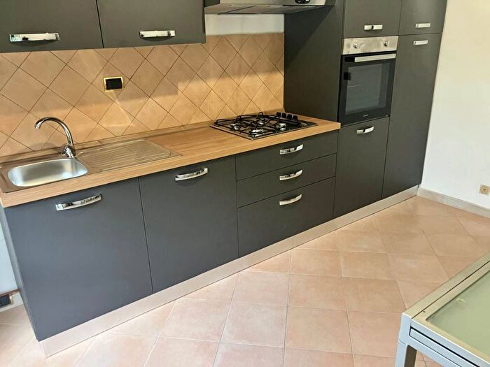 Appartamento trilocale in affitto in Via Camillo Benso di Cavour, Centro Storico, Latina