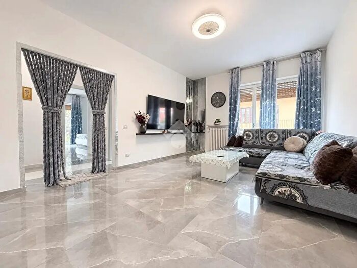 Appartamento con 5 locali in vendita in Via Campagnola, Bergamo