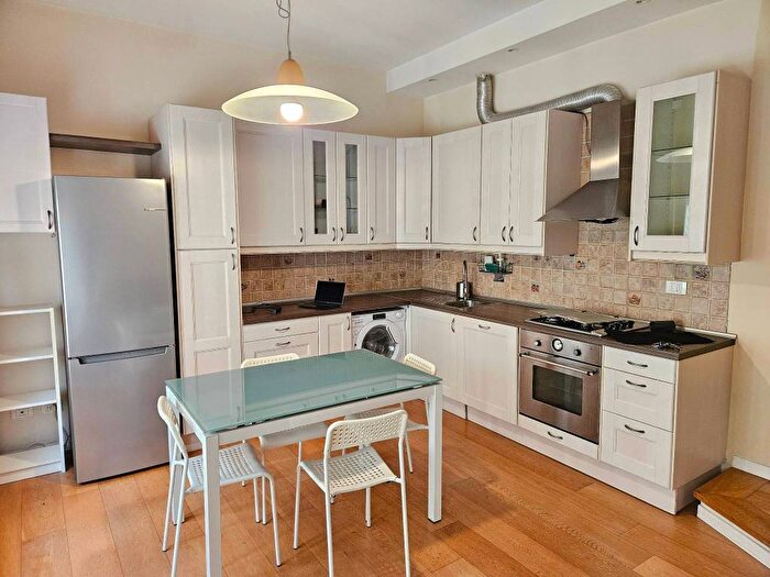 Appartamento bilocale in affitto in Viale Eleonora Duse, Coverciano, Firenze