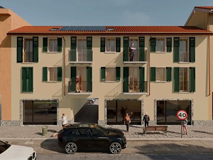 Appartamento trilocale in vendita in Piazza Roma, Mariano Comense