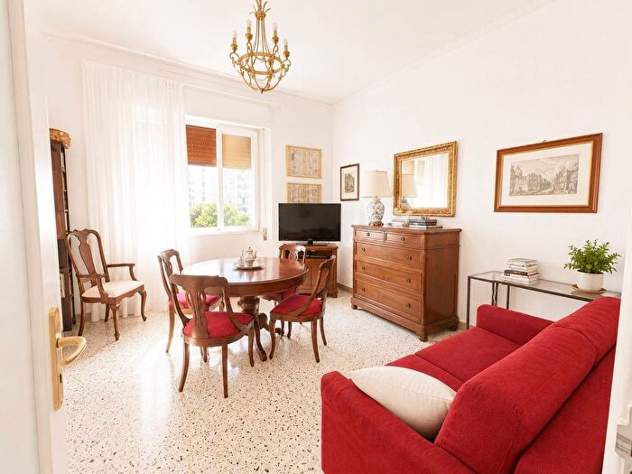 Appartamento quadrilocale in affitto in Via Maggiore Giuseppe Galliano, Libertà Villabianca, Palermo