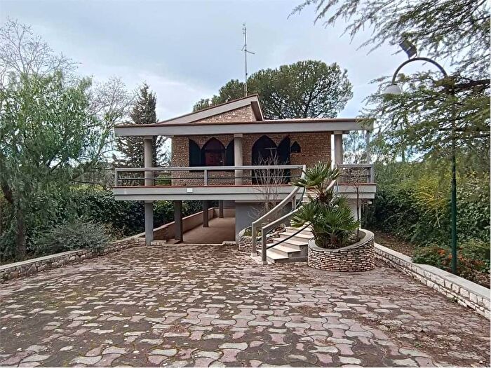 Casa con 5 locali in affitto in Montegrosso Boschetto, Andria