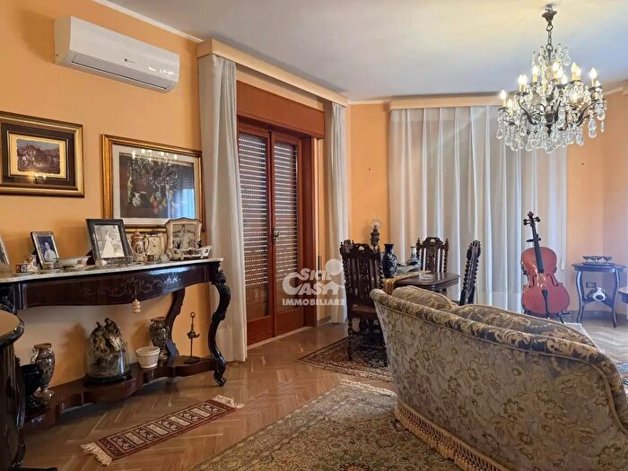 Appartamento con 5 locali in vendita in Marsala