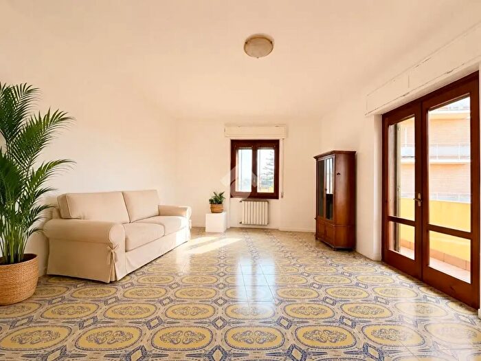 Appartamento trilocale in vendita in Via Diaz, Quartu Sant'Elena