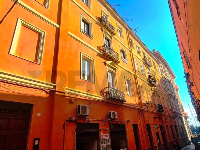 Appartamento quadrilocale in vendita in Via dei Mille, Cagliari