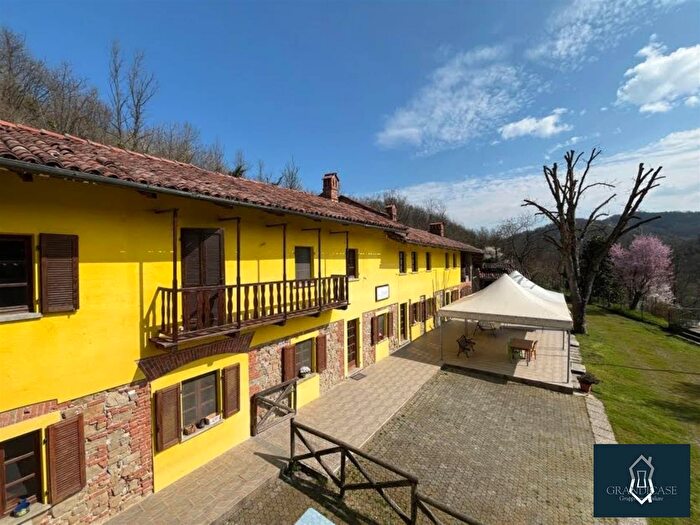 Casa con 15 locali in vendita in Via San Lorenzo, Cavagnolo