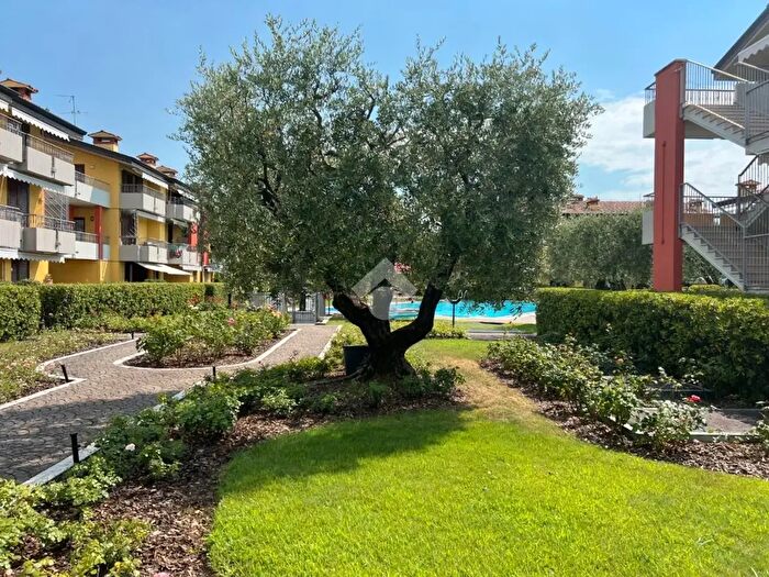 Appartamento bilocale in vendita in Via Caravaggio, Sirmione
