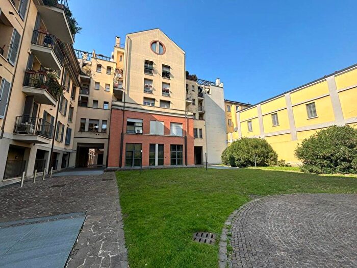 Appartamento bilocale in affitto in Corso San Gottardo, Milano