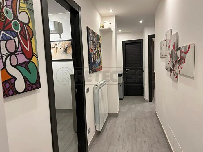 Appartamento quadrilocale in vendita in Via dei Mille, Caltanissetta