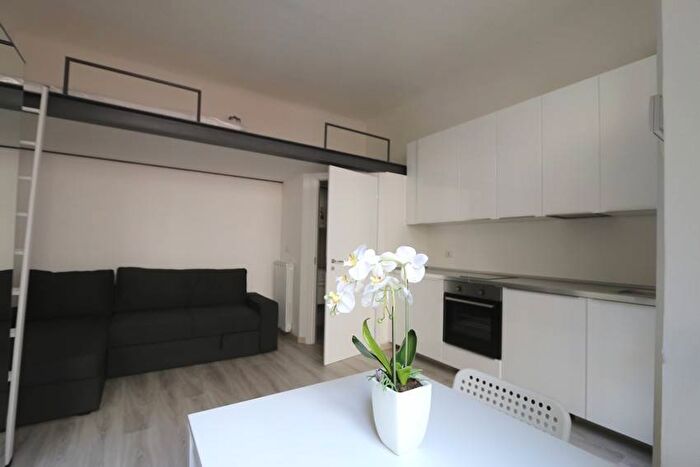 Appartamento monolocale in affitto in Corso Marzo, Plebisciti Susa, Milano