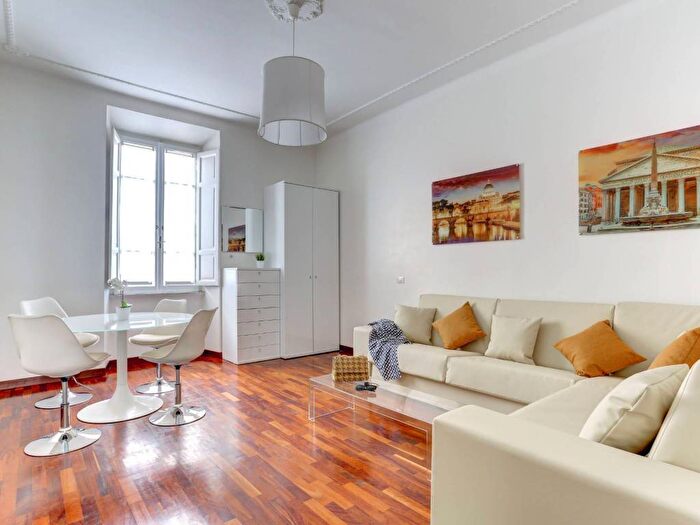 Appartamento trilocale in affitto in Piazza dei Prati degli Strozzi, Mazzini Delle Vittorie, Roma