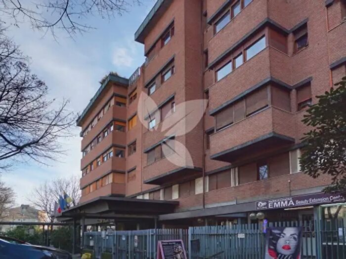 Appartamento quadrilocale in vendita in Viale Mentana, Parma