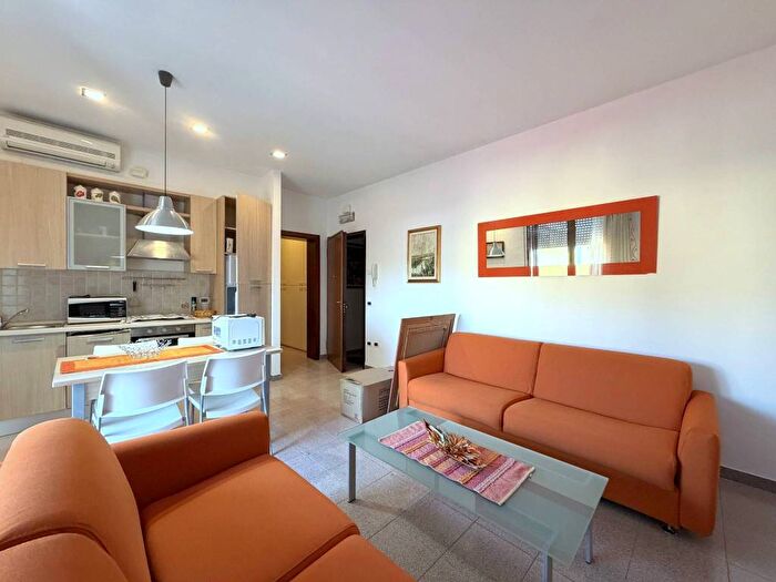 Appartamento trilocale in affitto in Via Roma, Centro, Porto Viro