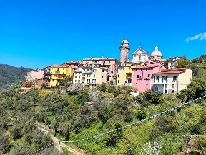 Appartamento quadrilocale in vendita in Luni