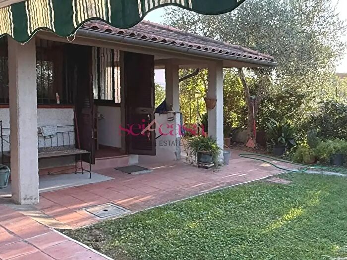 Casa con 10 locali in vendita in Rugginosa, Grosseto