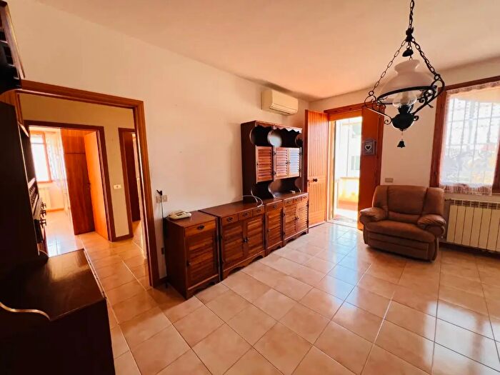 Appartamento trilocale in vendita in Montescudaio