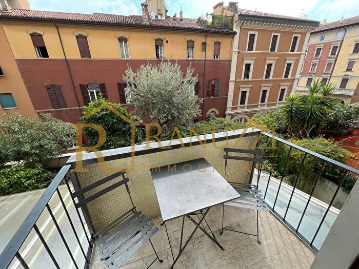 Appartamento bilocale in affitto in Via del Borgo di San Pietro, Irnerio, Bologna