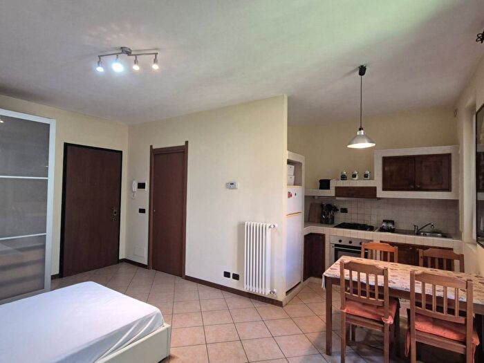 Appartamento monolocale in affitto in Via Oslavia, Camerlata Rebbio, Como