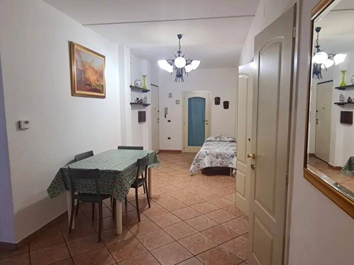 Appartamento trilocale in affitto in Centro, Piombino