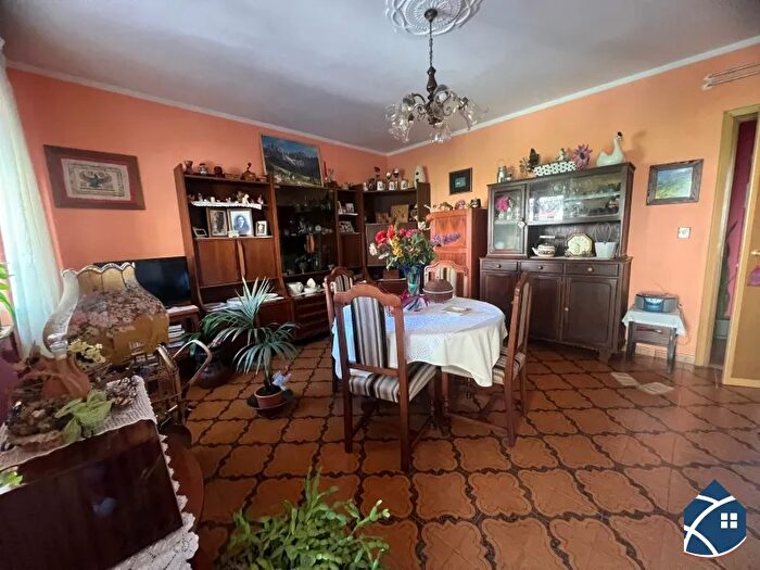 Appartamento trilocale in vendita in Pomaretto Via Carlo Alberto, Pomaretto