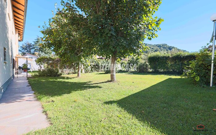 Appartamento con 5 locali in vendita in Via Jussi Carlo, San Lazzaro Di Savena