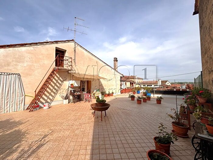 Appartamento con 8 locali in vendita in Via M Marinoni, Barbarano Mossano