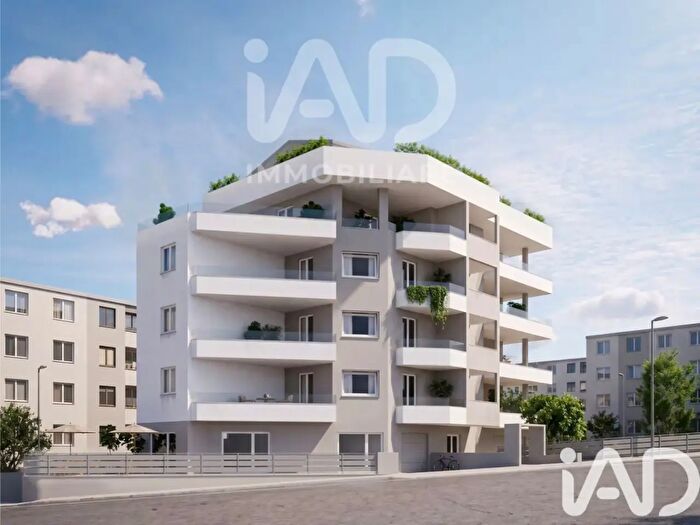 Appartamento trilocale in vendita in Via Beneventano, Siracusa