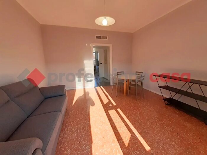 Appartamento trilocale in vendita in Viale Monte Ceneri, Milano