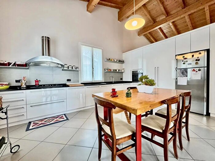 Appartamento quadrilocale in vendita in Torrazza Coste