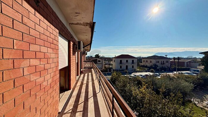 Appartamento con 5 locali in vendita in Via Piave, Roccasecca