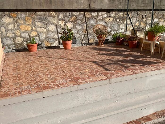 Appartamento con 5 locali in vendita in Via Antica Romana di Quinto, Genova