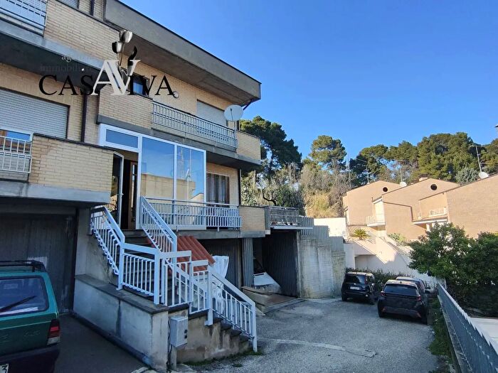 Casa con 7 locali in vendita in Via delle Retaie, Acquaviva Picena