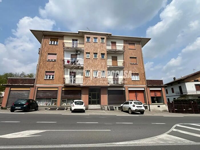 Appartamento quadrilocale in vendita in Corso Giuseppe Garibaldi, Gattinara